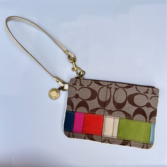 Coach Wristlet signature stripe color block - Picture 1 of 10